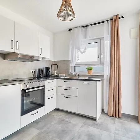 Elegantes 2 Neubau Lage Lägenhet