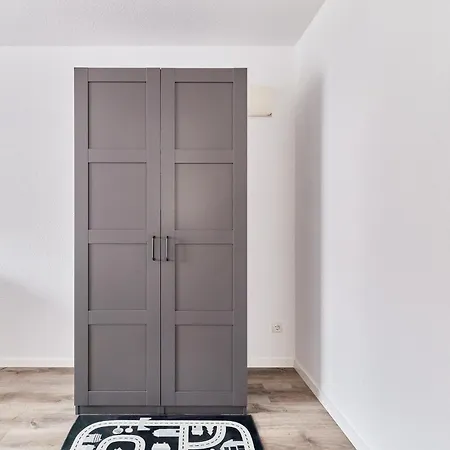 Elegantes 2 Neubau Lage MHG
