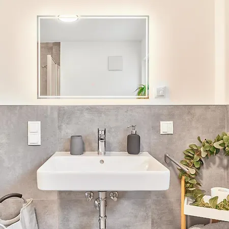 Lägenhet Elegantes 2 Neubau Lage *
